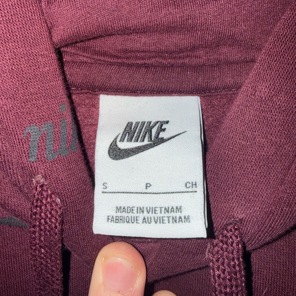 Nike Men's Maroon Hoodie Sweater - Picture 3 of 3